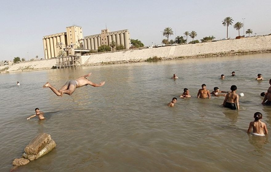 Φονικός καύσωνας στο Ιράν: Στους 54 βαθμούς η θερμοκρασία χτες (βίντεο)